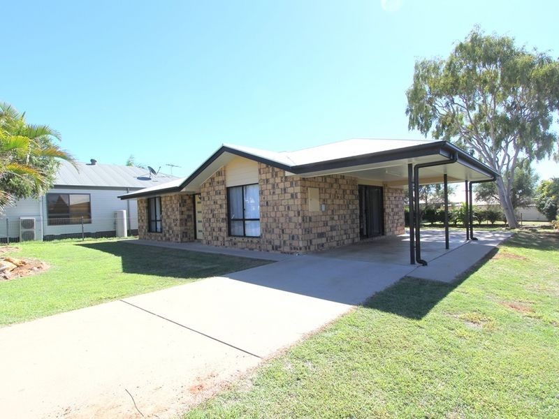 36 Andrews Road, Emerald QLD 4720