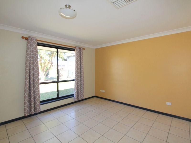 36 Andrews Road, Emerald QLD 4720