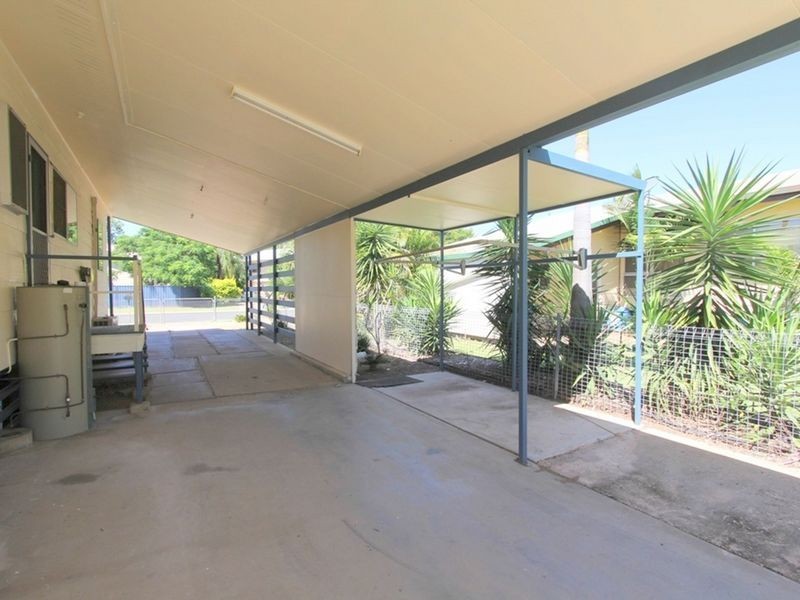 29 Centenary Drive, Emerald QLD 4720