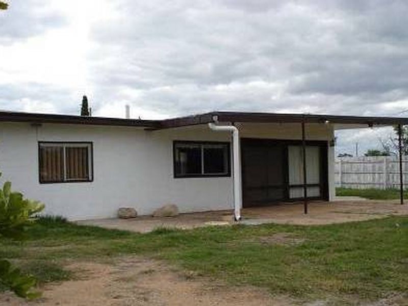 25 Roberts Street, Emerald QLD 4720