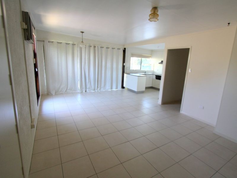 25 Roberts Street, Emerald QLD 4720