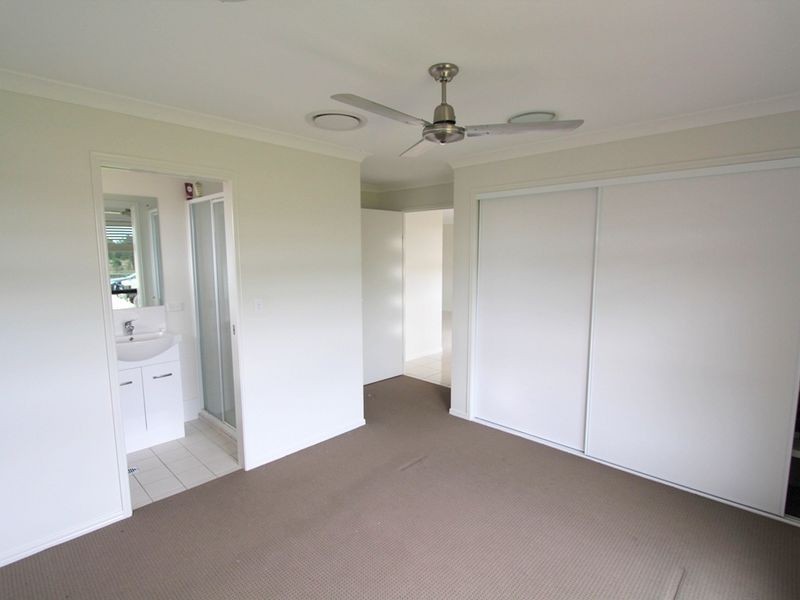 34 Lakeside Drive, Emerald QLD 4720