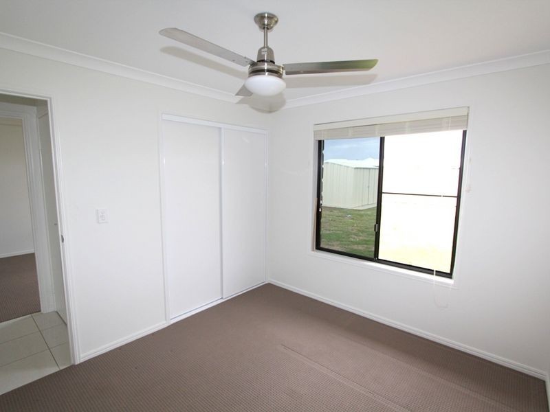 34 Lakeside Drive, Emerald QLD 4720