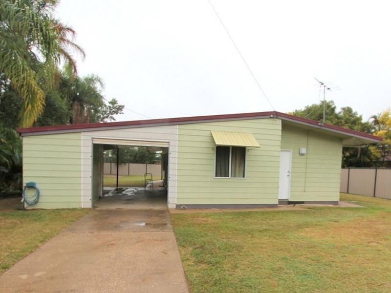 16 Garnet Street, Emerald QLD 4720
