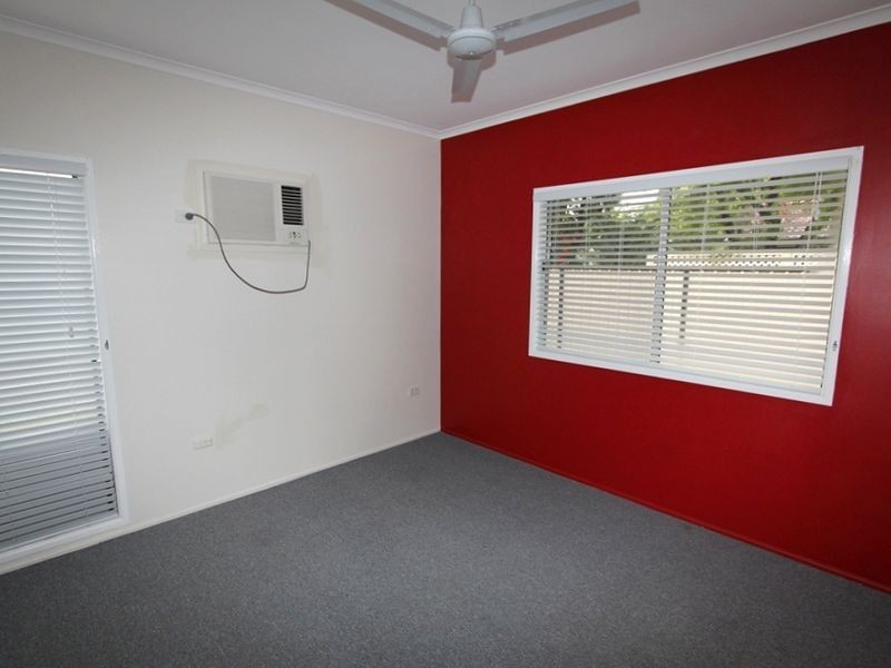 16 Garnet Street, Emerald QLD 4720