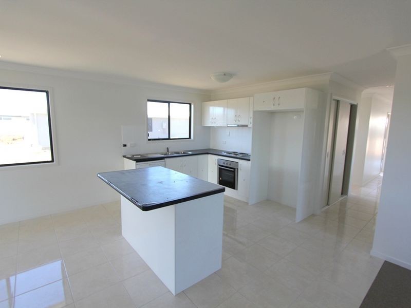 5 Whitney Street, Emerald QLD 4720