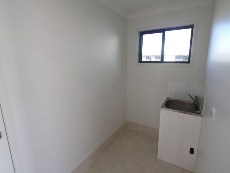 5 Whitney Street, Emerald QLD 4720
