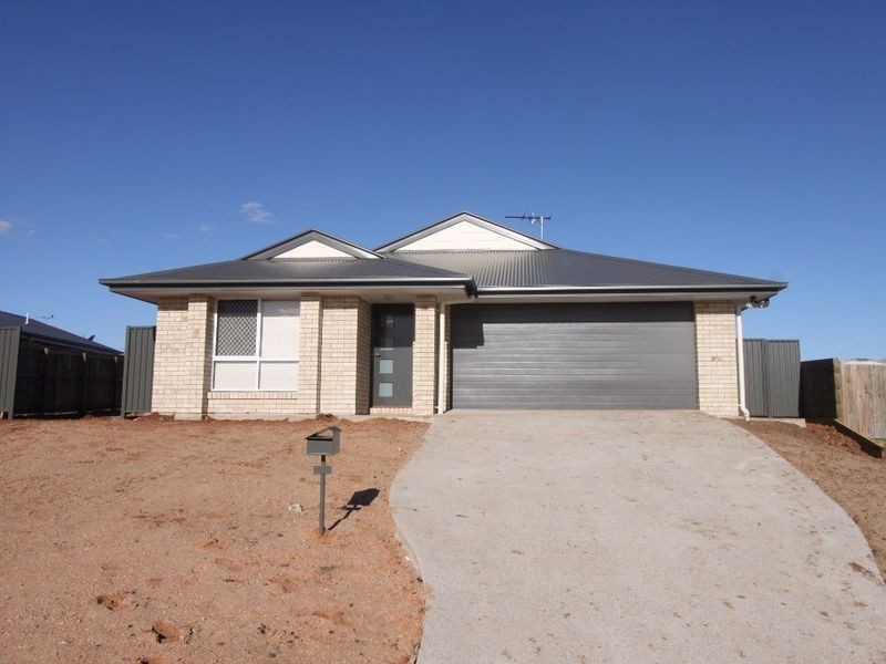 60 Lakeside Drive, Emerald QLD 4720