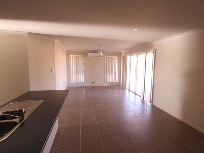 60 Lakeside Drive, Emerald QLD 4720