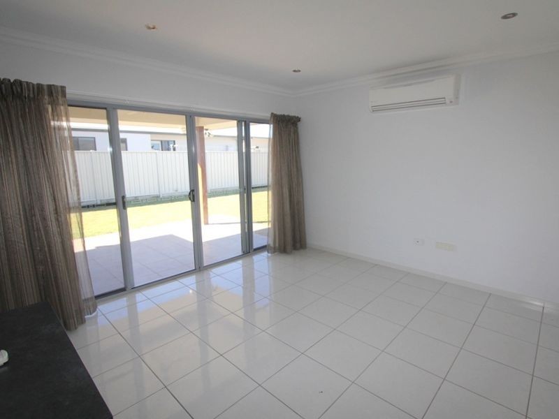 8 Desgrand Street, Emerald QLD 4720