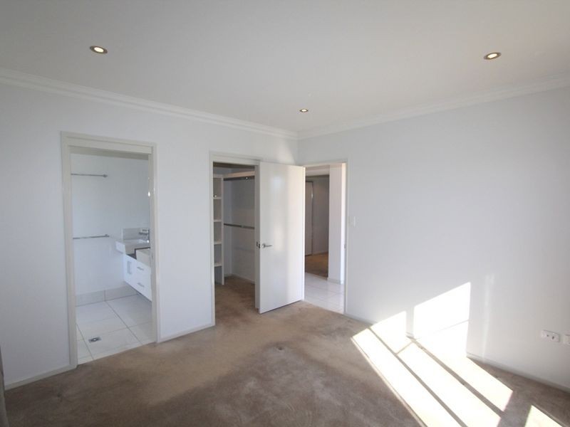 8 Desgrand Street, Emerald QLD 4720