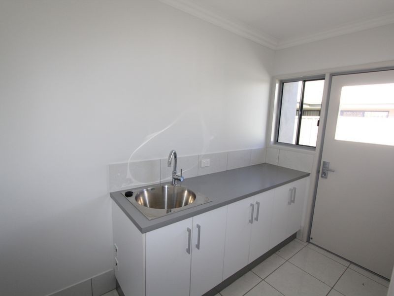 8 Desgrand Street, Emerald QLD 4720