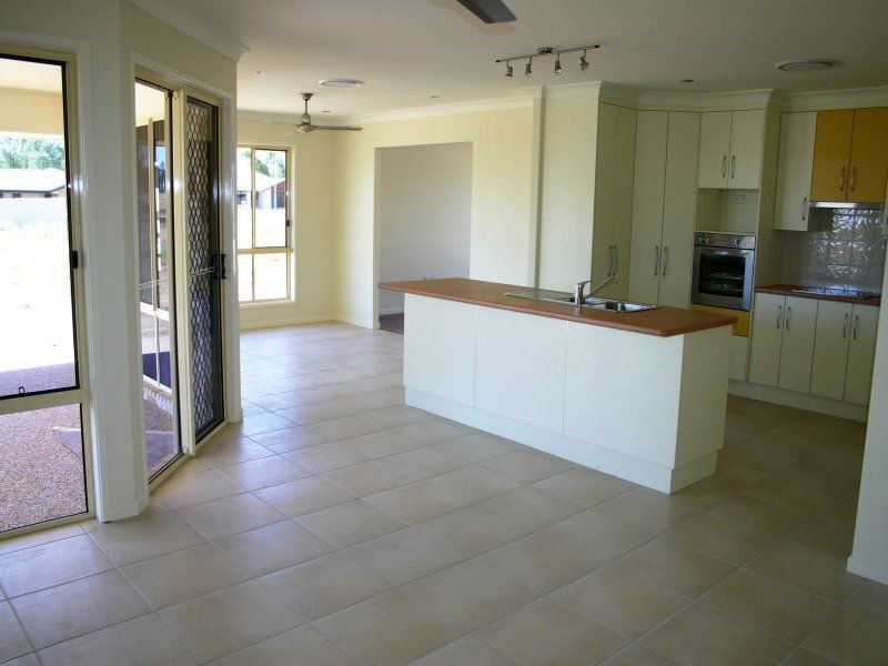 23 Saville Street, Emerald QLD 4720