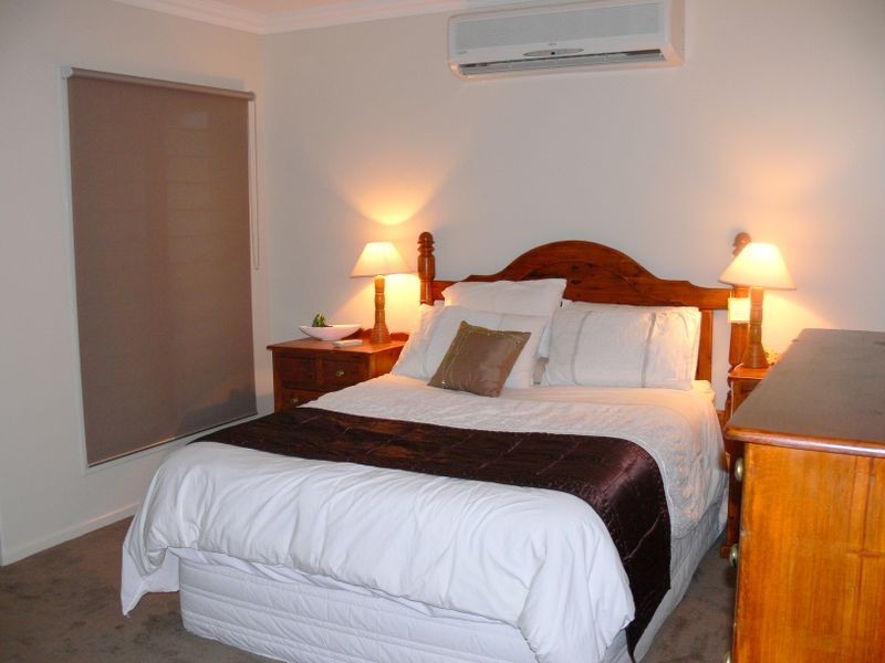 15 Saville Street, Emerald QLD 4720