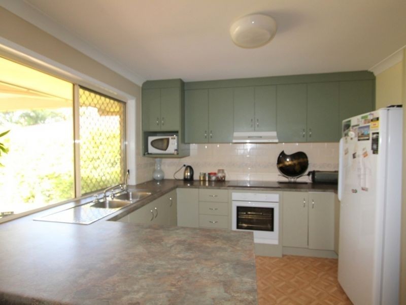 1 Tineele Place, Emerald QLD 4720