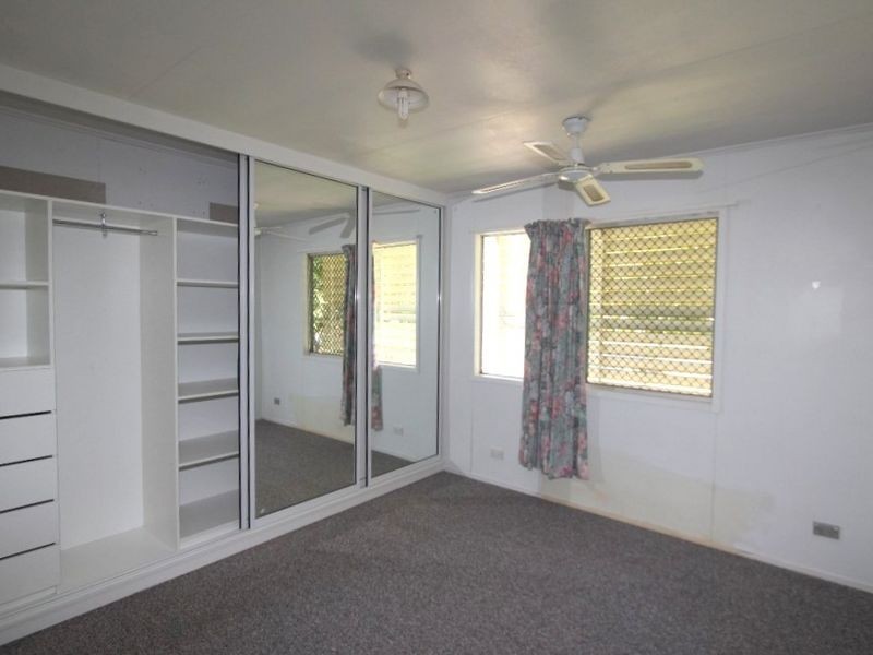 2 Loch Street, Emerald QLD 4720
