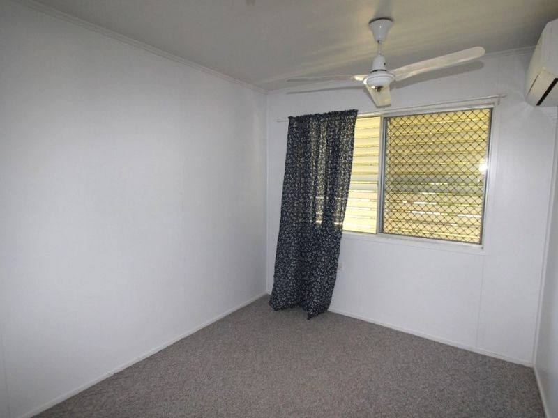 2 Loch Street, Emerald QLD 4720