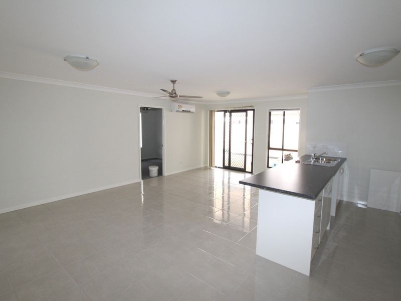 11 Singleton Crt, Emerald QLD 4720