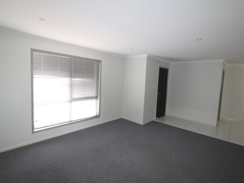 6 Scotts Peak Drive, Capella QLD 4723