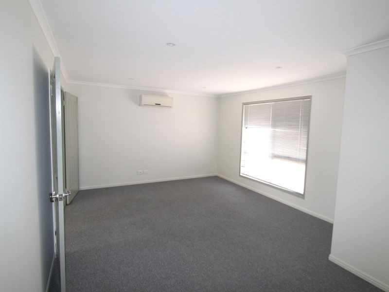 6 Scotts Peak Drive, Capella QLD 4723