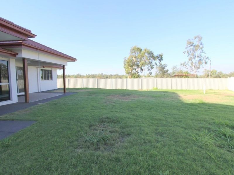 10 Berthun Street, Emerald QLD 4720