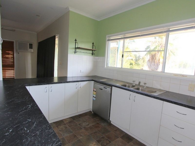 7 Julie Crt, Emerald QLD 4720