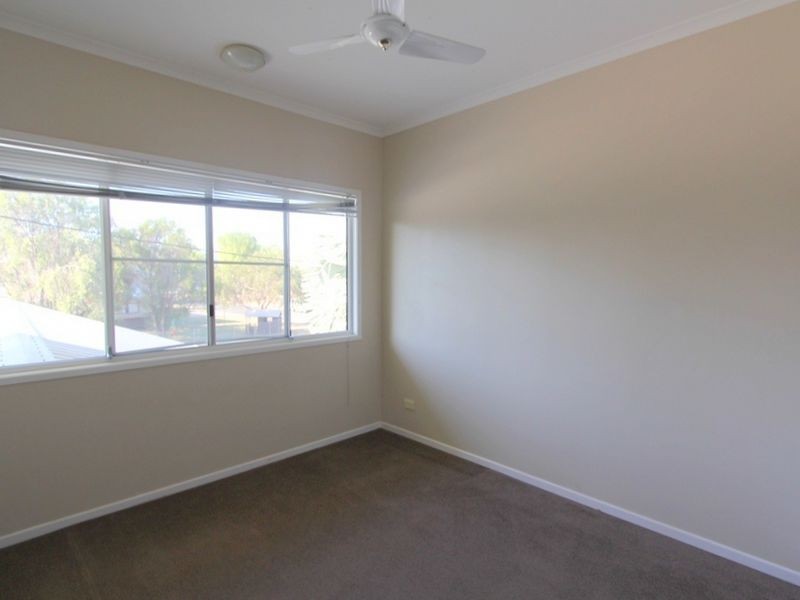 7 Julie Crt, Emerald QLD 4720