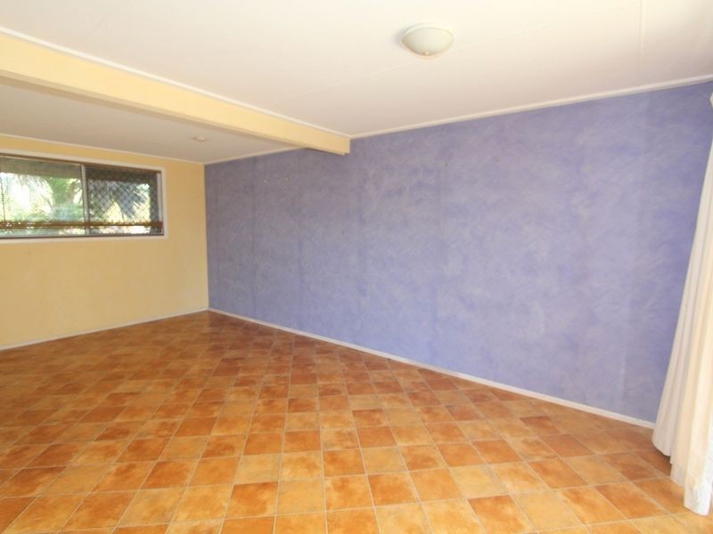 7 Julie Crt, Emerald QLD 4720