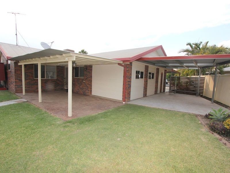 22 Cowan Cres, Emerald QLD 4720