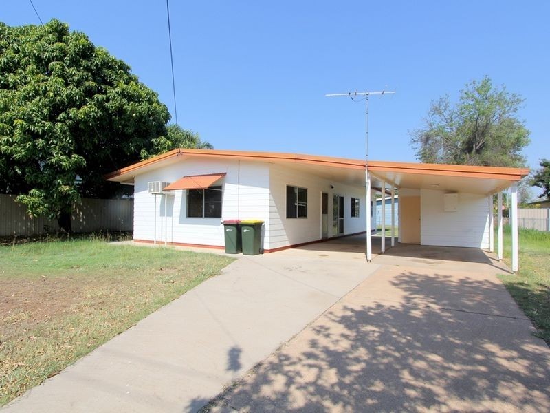 16 Saffola Place, Emerald QLD 4720