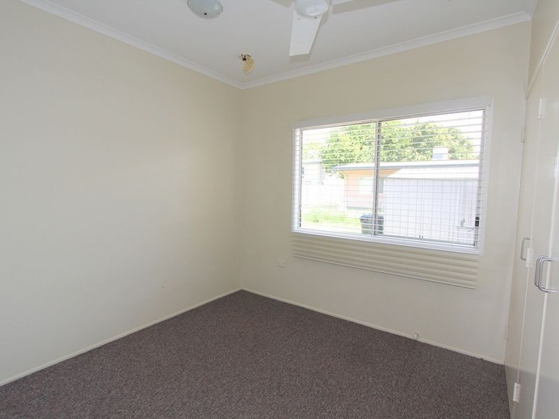 16 Saffola Place, Emerald QLD 4720