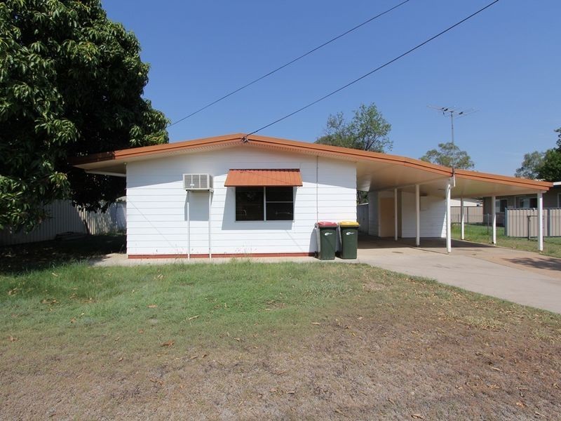 16 Saffola Place, Emerald QLD 4720