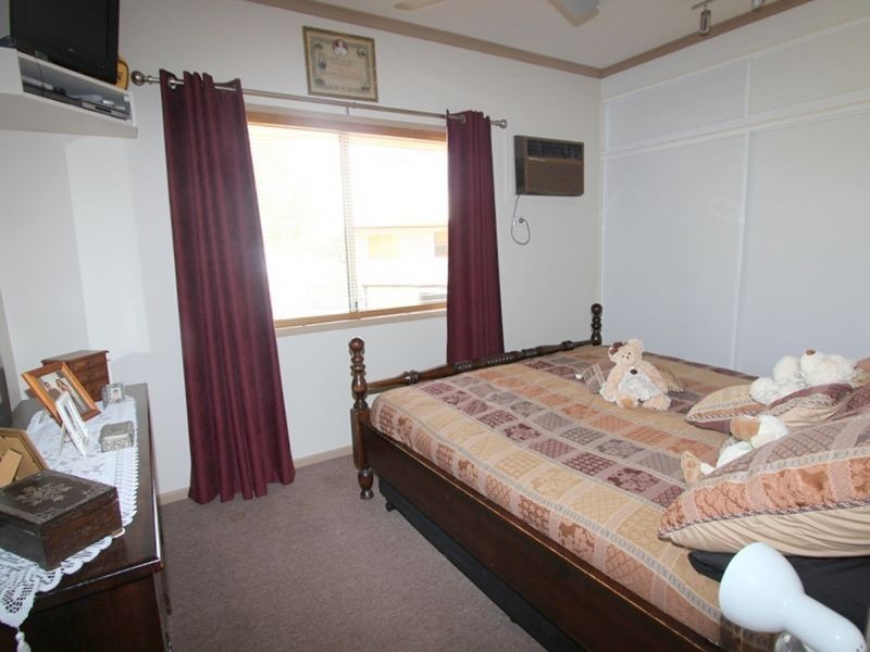 4 Palm Place, Emerald QLD 4720