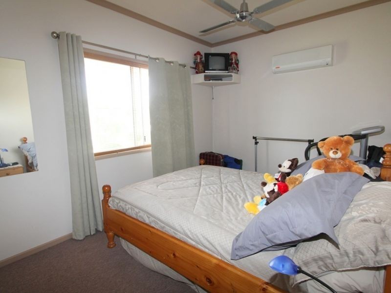 4 Palm Place, Emerald QLD 4720