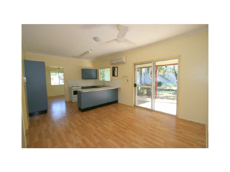 16 Garnet Street, Emerald QLD 4720