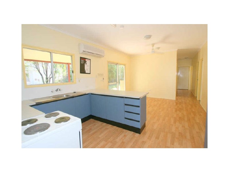 16 Garnet Street, Emerald QLD 4720