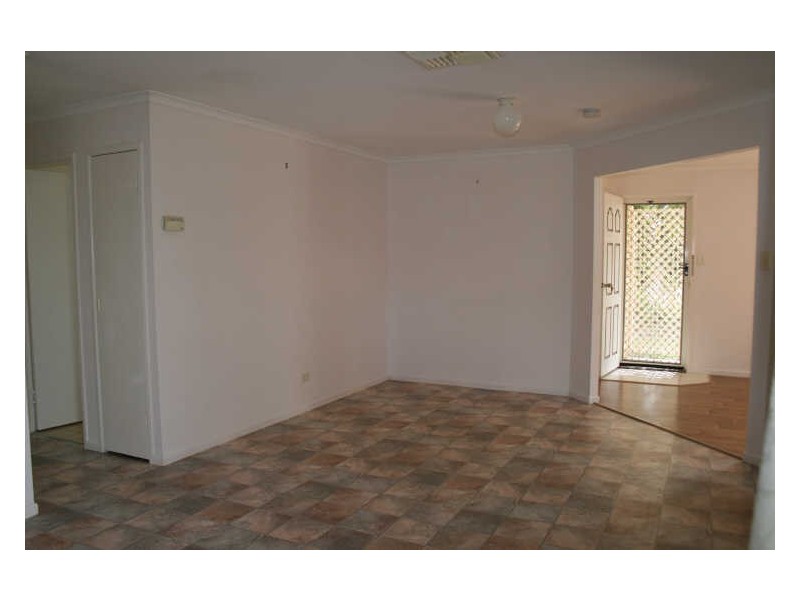84 Braeside Rd, Emerald QLD 4720