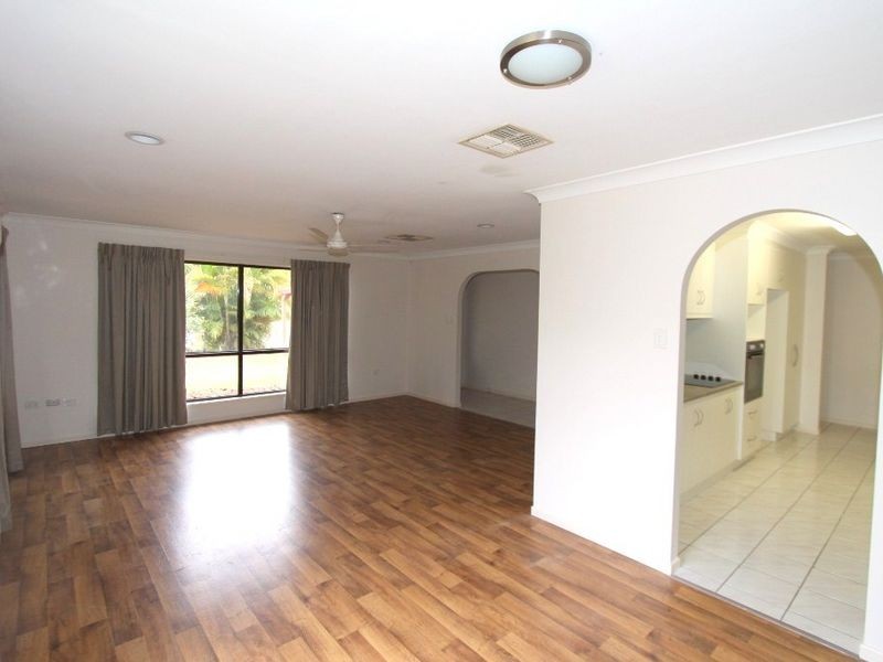 6 Ward Place, Emerald QLD 4720