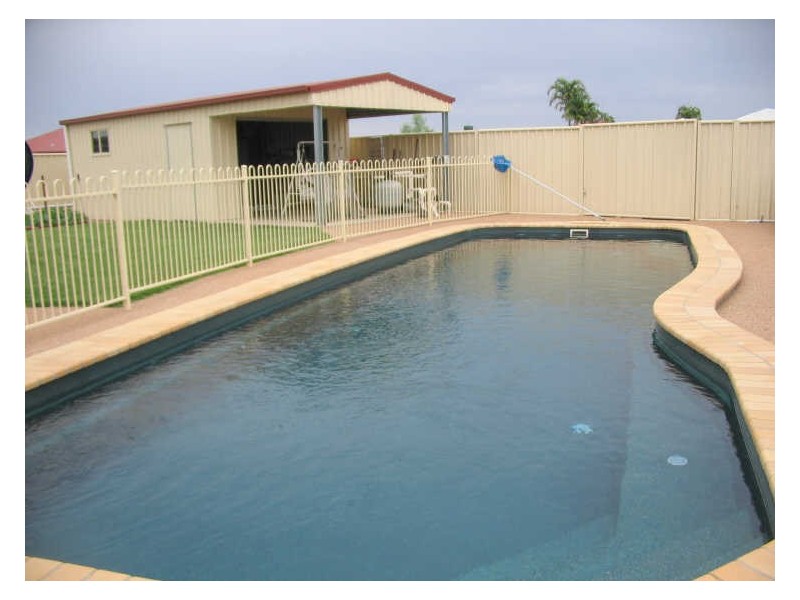 39 Jeppensen Drive, Emerald QLD 4720
