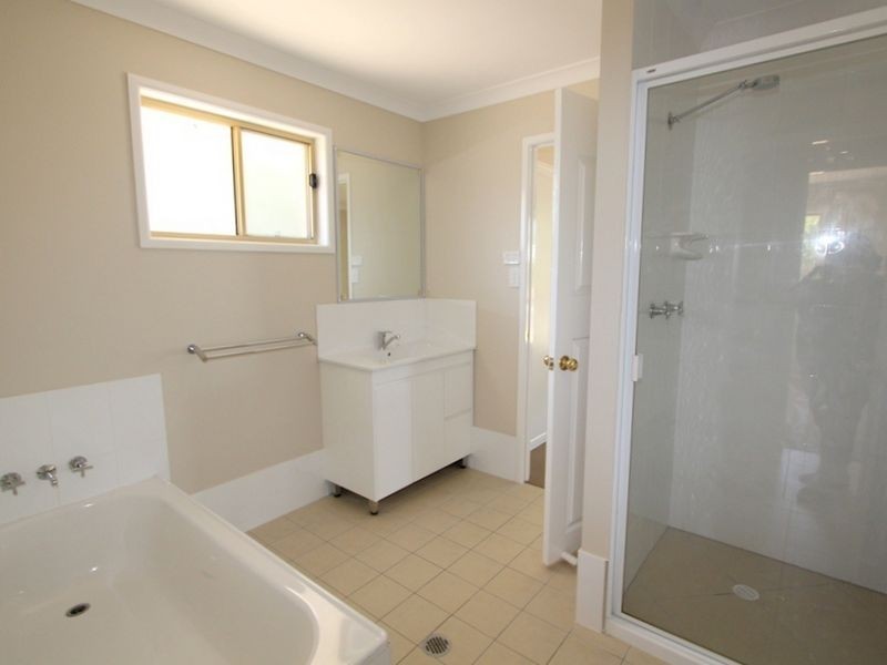 15 Waldby Court, Emerald QLD 4720