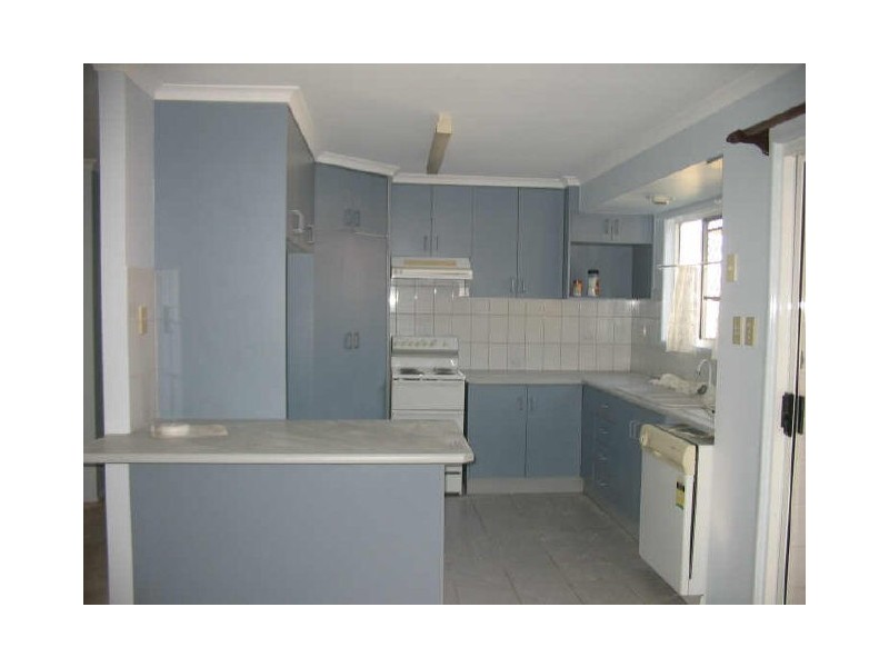 14 Eubar Place, Emerald QLD 4720