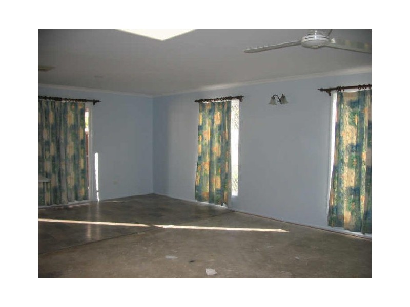 14 Eubar Place, Emerald QLD 4720