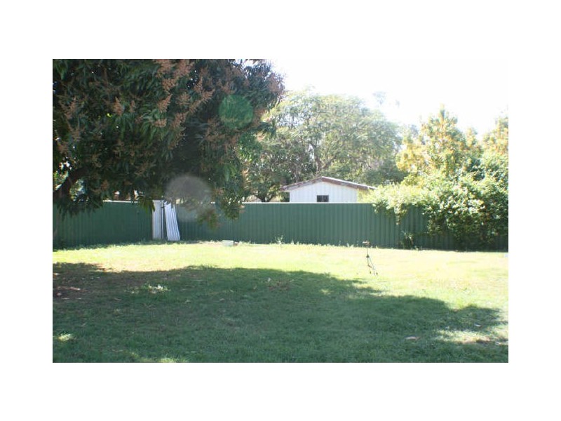 13 Mellish Crescent, Emerald QLD 4720