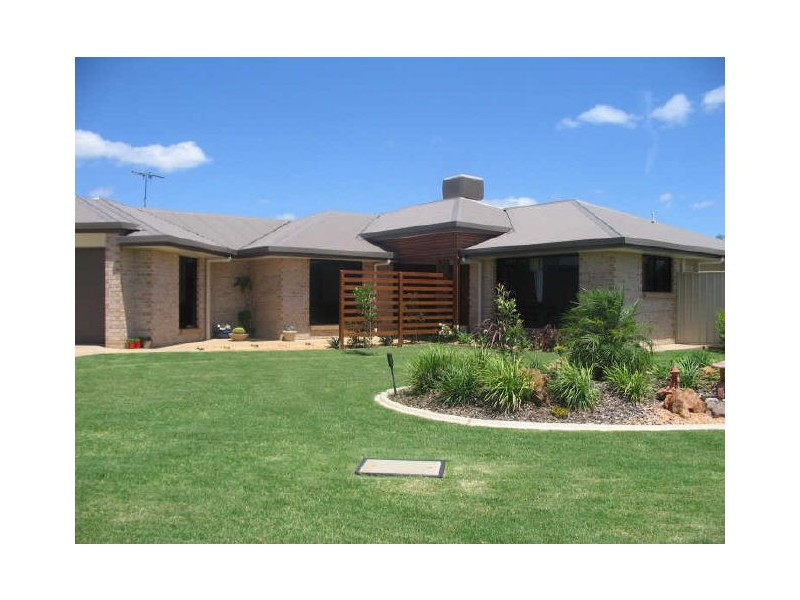 12 Joel Ernest Drive, Emerald QLD 4720