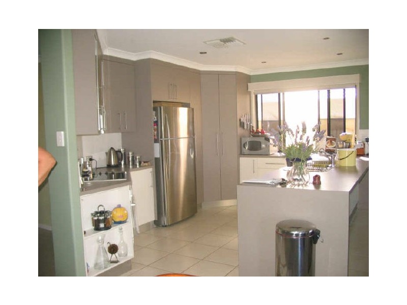 12 Joel Ernest Drive, Emerald QLD 4720