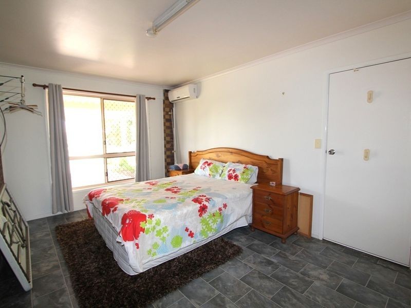 61 Staal Cr, Emerald QLD 4720