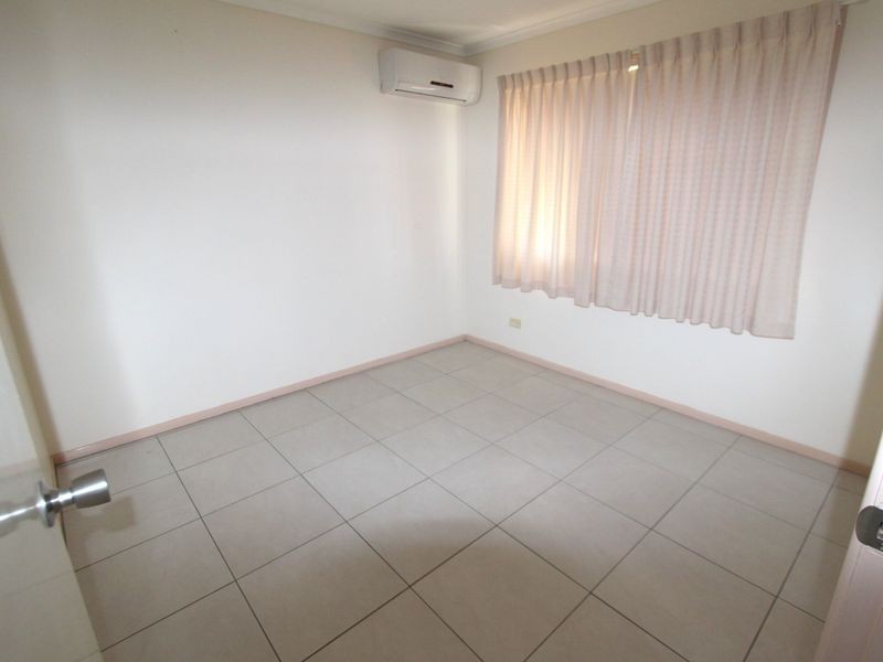 8 Edmonston Drive, Emerald QLD 4720