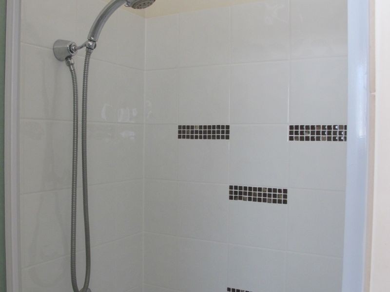 8 Edmonston Drive, Emerald QLD 4720