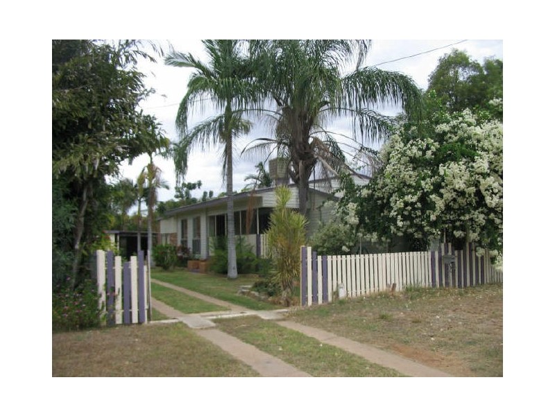 32 Retro Street, Emerald QLD 4720