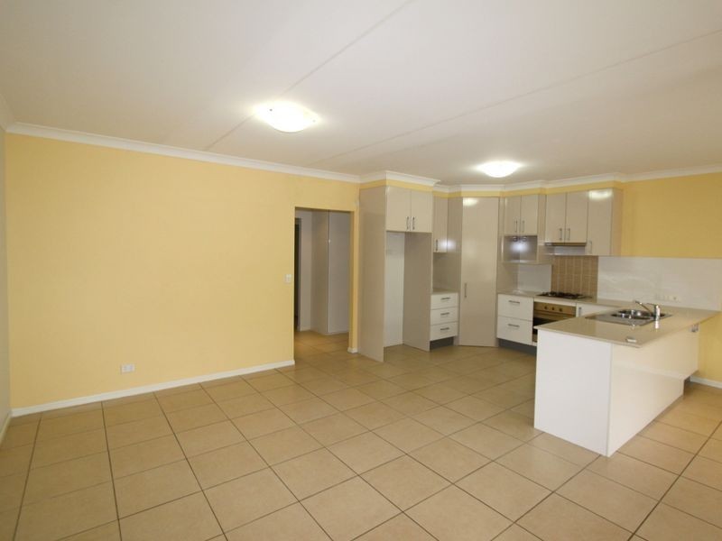17 Glovar Street, Emerald QLD 4720